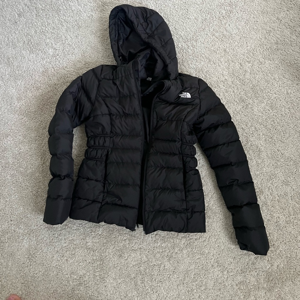 The North Face Women's Hooded Black Puffer Jacket